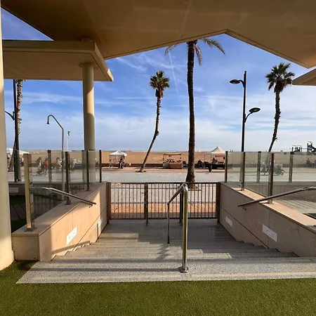 Vibe - Oceanfront Escape Valencia
