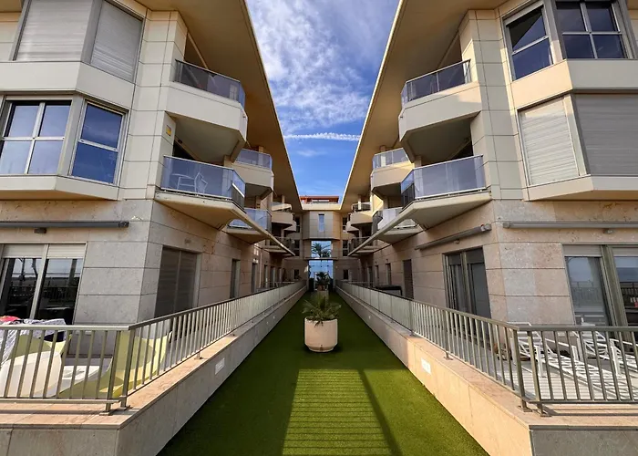 Vibe - Oceanfront Escape Valencia